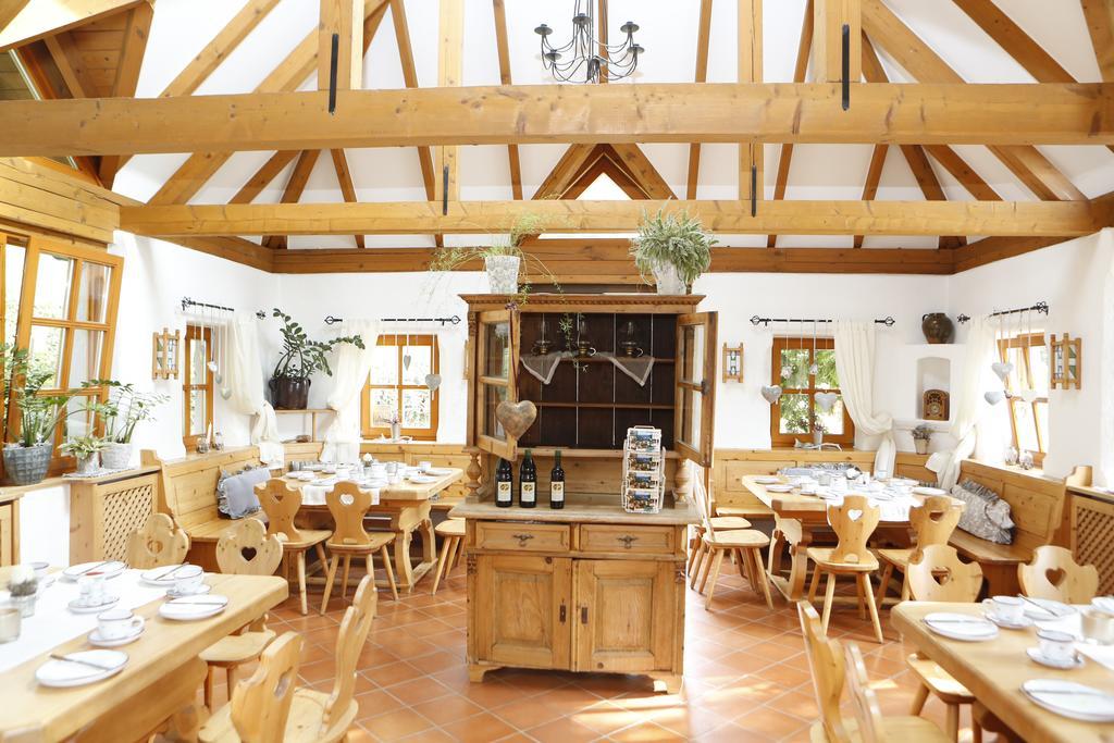 Boutique Hotel Loipenhof Loipersdorf bei Fuerstenfeld Bagian luar foto