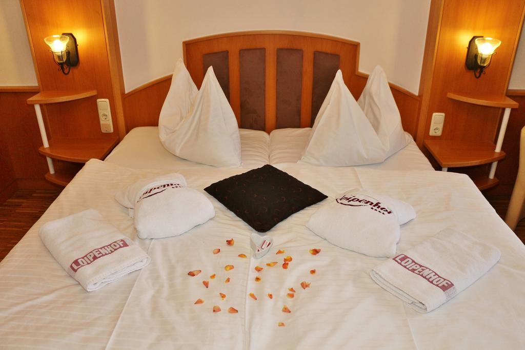Boutique Hotel Loipenhof Loipersdorf bei Fuerstenfeld Bagian luar foto